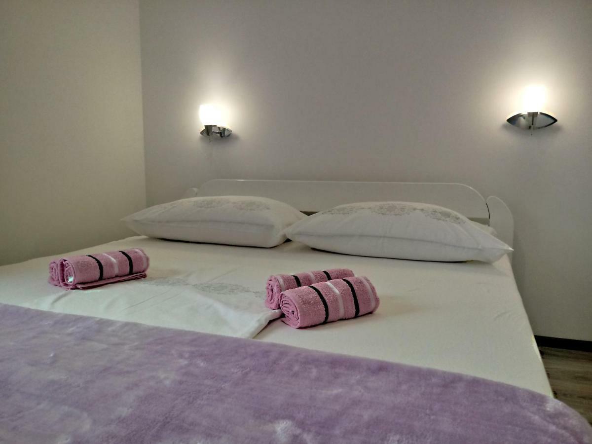 Apartmani Marijana Szybenik Zewnętrze zdjęcie